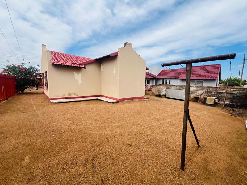 2 Bedroom Property for Sale in Lebanon North West